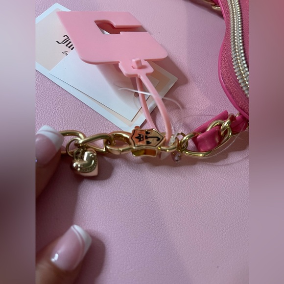 Juicy Couture Rhinestone Heart Belt Bag - Picture 10 of 13